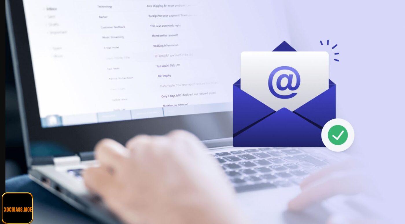 Email cũng là kênh liên hệ hiệu quả